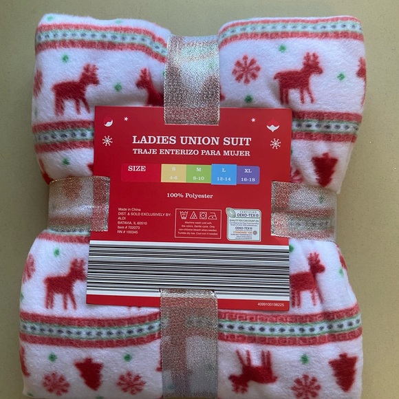 Nwt union suit size large holiday design - Picture 2 of 4